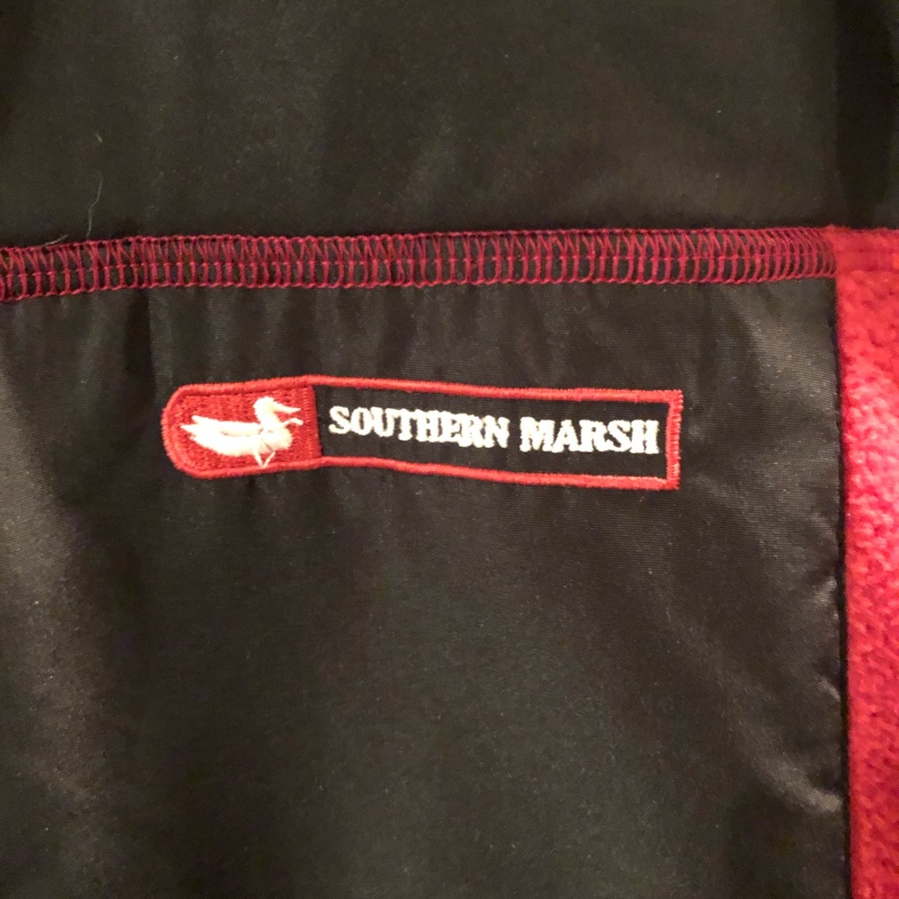 Red and Black Southern Marsh Vest size L